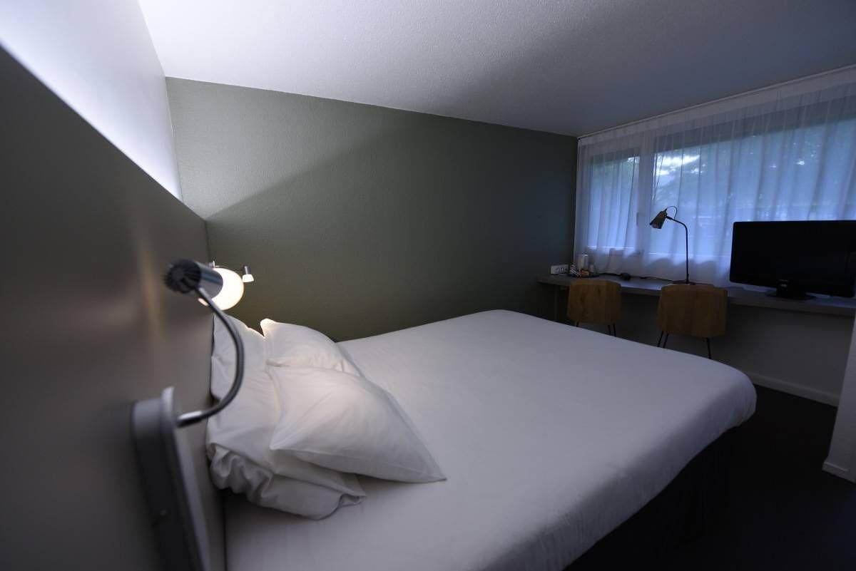 Campanile Annecy ~ Metz-Tessy Hotell Exteriör bild