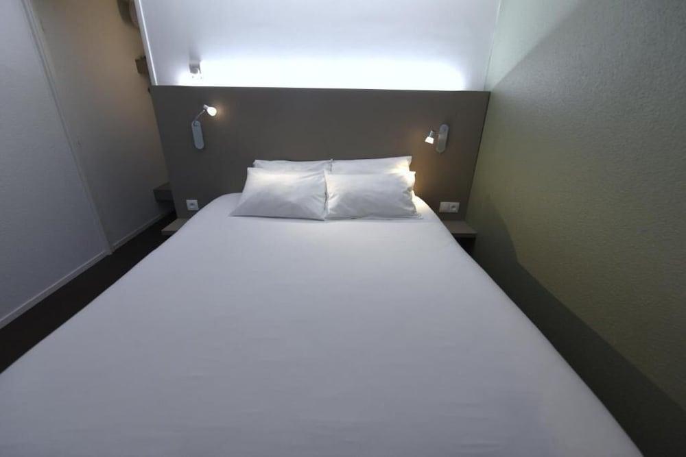 Campanile Annecy ~ Metz-Tessy Hotell Exteriör bild