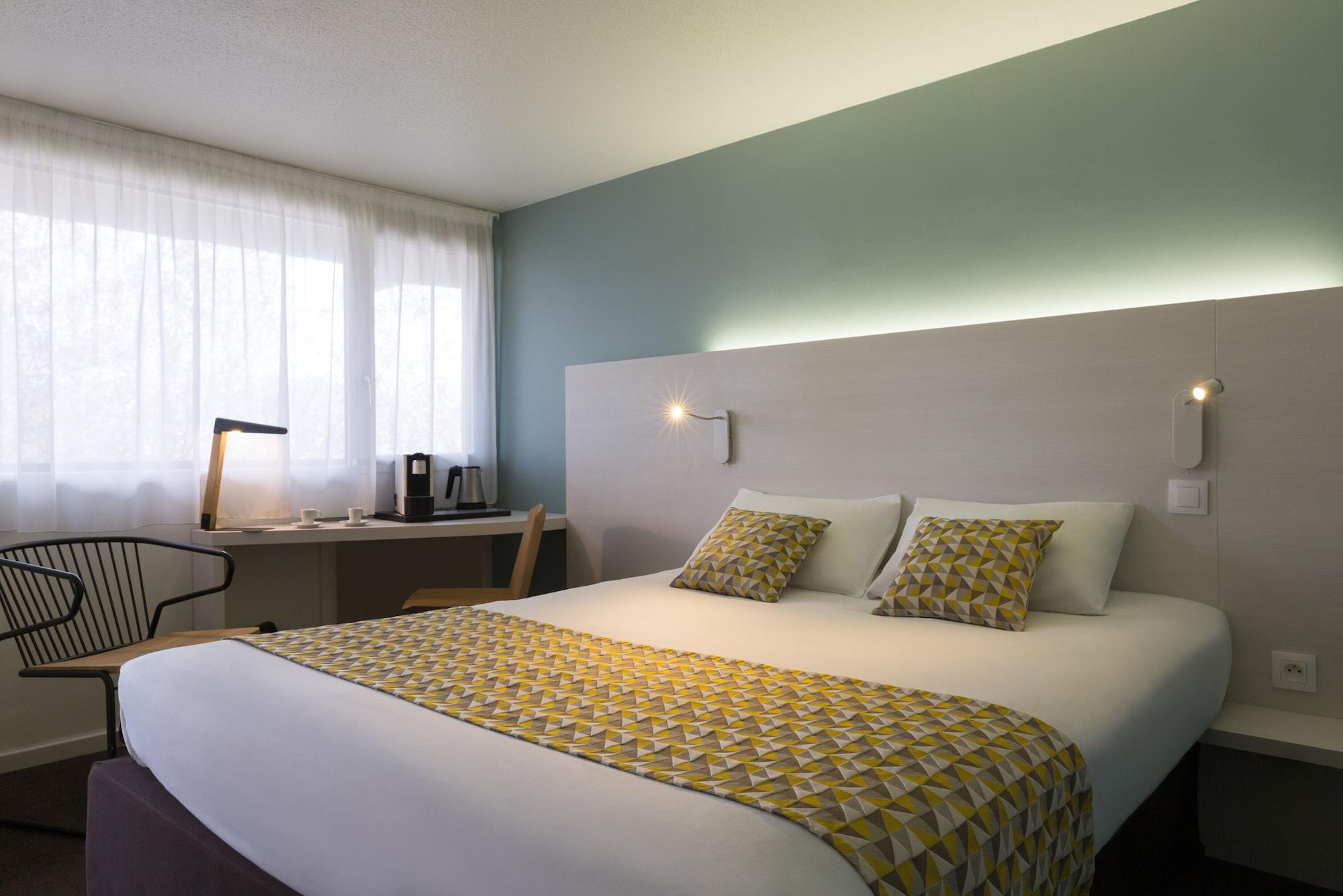 Campanile Annecy ~ Metz-Tessy Hotell Exteriör bild